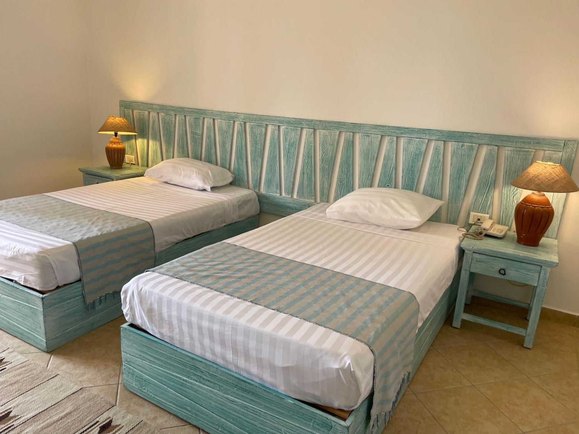 Blue Lagoon View Resort & Spa مرسى علم الغرفة الصورة